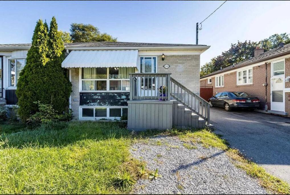 Quaint And Cozy Haven Ferienhaus Toronto